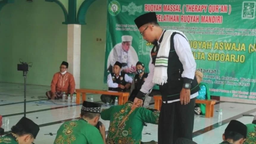 Mengatasi Gangguan Jin dengan Ruqyah