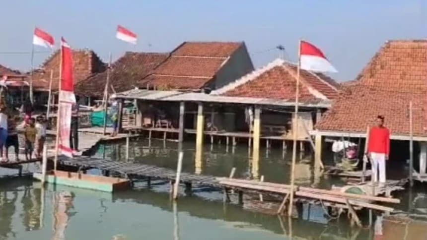 Warga Sayung Minta Pemerintah Tak Asal Tangani Banjir Rob