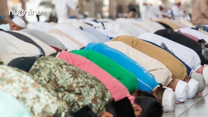 Khutbah Jumat: Jagalah Shalat, Maka Allah Akan Menjagamu