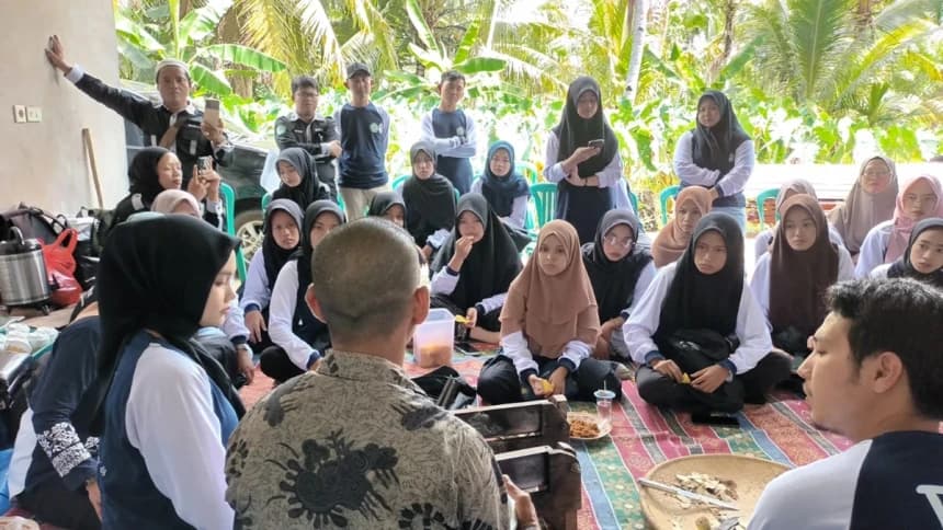 Puluhan Santri Singkawang Dilatih Jadi Wirausahawan