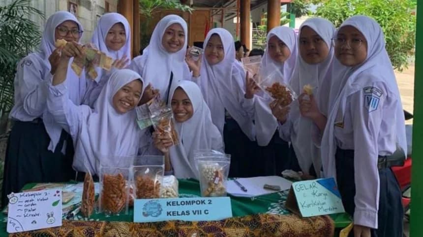 Gelar Karya, Cara Siswa SMP Tahfidz Duta Aswaja Kudus Belajar Wirausaha