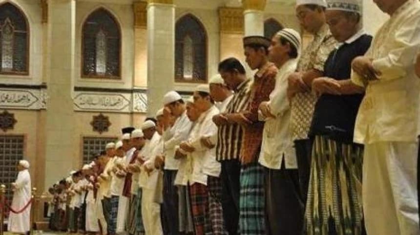 Bacaan Bilal Shalat Tarawih dan Witir Lengkap dengan Jawabannya