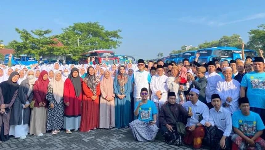 Mudik Lebaran, Puluhan Bus Antar Santri Tebuireng Mudik Didampingi Pengurus
