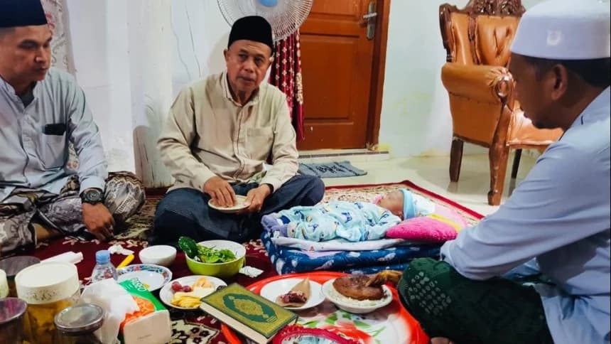 Makna Tradisi Peutroun Aneuk dan Toeut Mercon