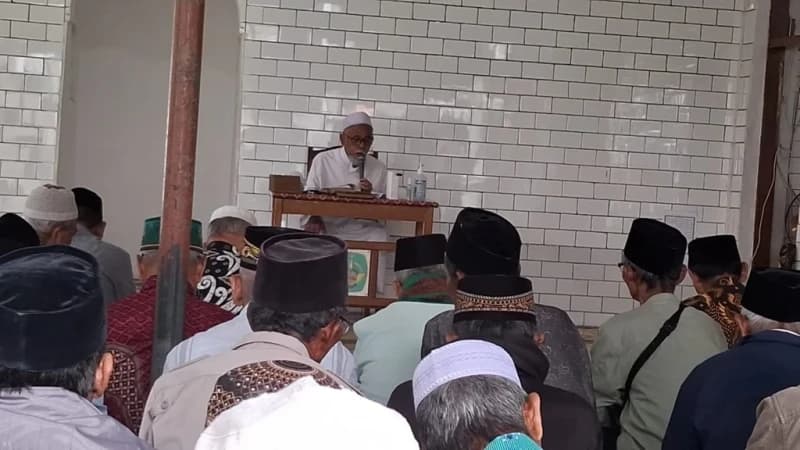 Tidak Seperti Munafik, Ini Pentingnya Amalkan Ilmu dalam Kajian Tafsir