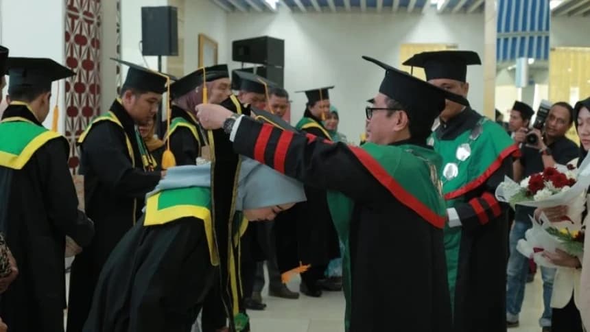 Wisudawan UNUGHA Cilacap Diimbau Berani Keluar dari Zona Nyaman