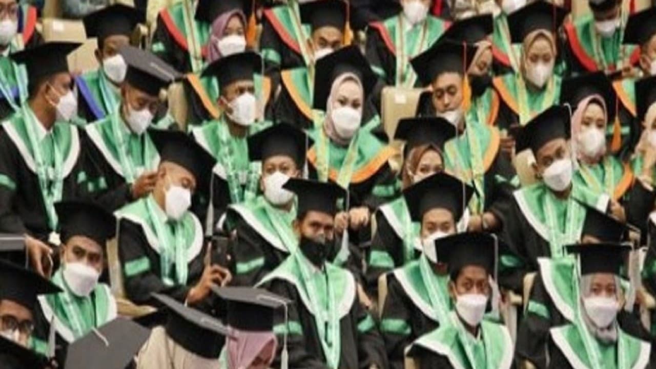 Unusia graduates encouraged to strengthen religious moderation