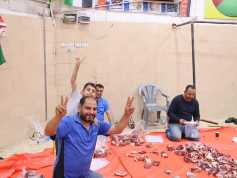 NU Care-LAZISNU Salurkan Kurban untuk Warga Terdampak Bencana di Indonesia dan Pengungsi Palestina