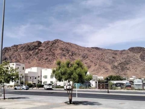 Ziarah ke Makam Sayyidina Hamzah dan para Syuhada di Jabal Uhud