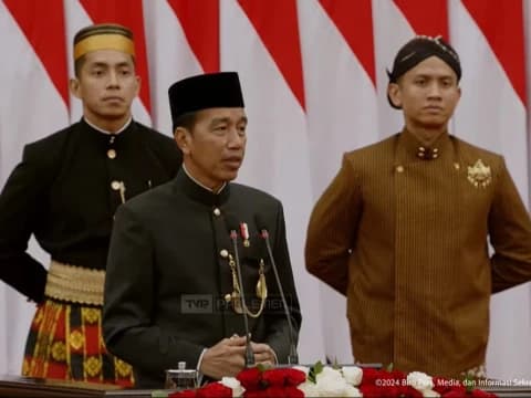 Jokowi Sampaikan Permohonan Maaf atas Kinerja Selama 10 Tahun Memimpin Indonesia