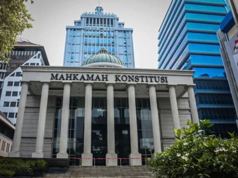 Pilkada 2024, DPR dan KPU Sepakati Ambang Batas Pencalonan Kepala Daerah Ikuti Putusan MK