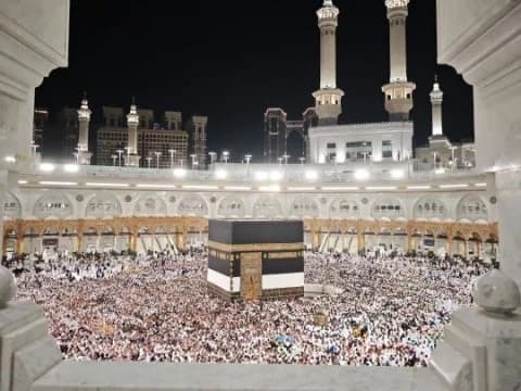 Umrah Mandiri Legal, Wamenhaj Sebut Penyesuaian Regulasi di Arab Saudi