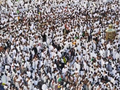 Petugas Haji Dituntut Profesional dan Siap Sedia Melayani Jamaah Haji