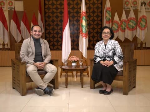 Menjadi Indonesia Ke-10 Spesial Hari Guru Bersama Ketum PGRI Prof Unifah Rosidi