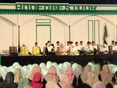 Drama Kolosal Resolusi Jihad Meriahkan Hari Santri 2024 di Tugu Pahlawan Surabaya