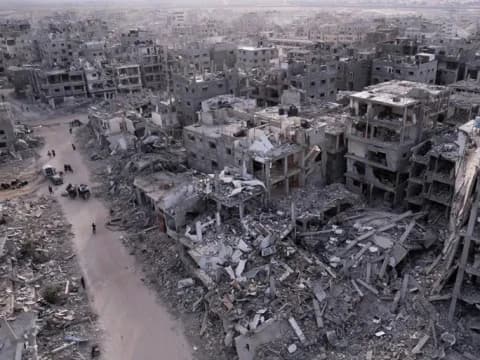 Dunia Tolak Usulan Donald Trump Pindahkan Warga Gaza ke Mesir dan Yordania