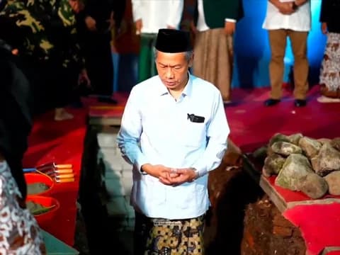 Katib Aam PBNU Prakarsai Peletakan Batu Pertama Pendirian Pesantren Ghazalia Metuk di Boyolali