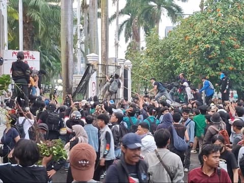 Habis RUU TNI Terbitlah RUU Polri, Gerakan Rakyat Diprediksi akan Makin Masif