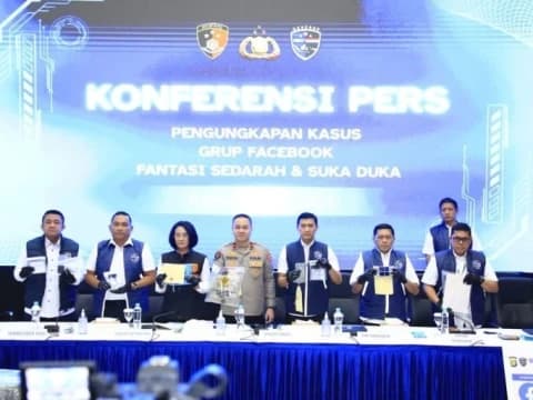 Polisi Tangkap 6 Anggota Grup Fantasi Sedarah, Terancam 15 Tahun Penjara
