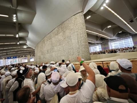 Ke Mana Ratusan Juta Kerikil Hasil Lontar Jumrah Jamaah Haji?