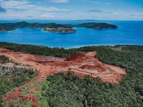 Tambang Nikel di Raja Ampat Jadi Sorotan: Masyarakatnya Terbelah, Keindahan Alamnya Terancam