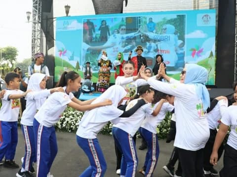 Kurangi Ketergantungan Gadget, Menteri PPPA Ajak Anak Hidupkan Permainan Tradisional