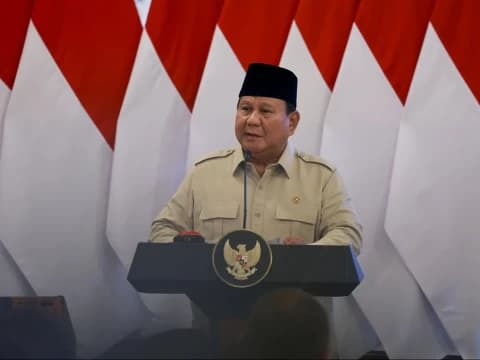 Di Tengah Gelombang PHK, Prabowo Janji Lindungi Pekerja Indonesia