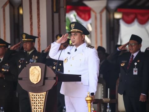 Taj Yasin Pimpin Upacara di Pati Gantikan Bupati Sudewo yang Sakit, Singgung Hak Angket DPRD