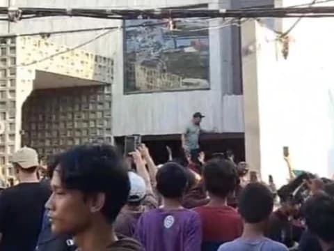 Bagaimana Seharusnya Peran Ulama di Tengah Krisis Demokrasi?