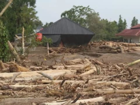 Sebulan Banjir Sumatra: Korban Meninggal Tembus 1.137 Jiwa, 457 Ribu Warga Mengungsi