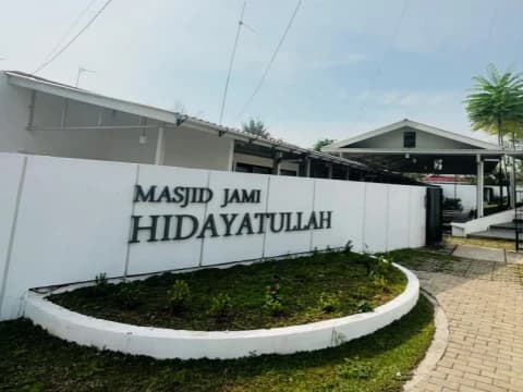 Tak Pernah Dikunci, Masjid Jami Hidayatullah Jadi Wajah Islam Ramah di Jalur Pantura