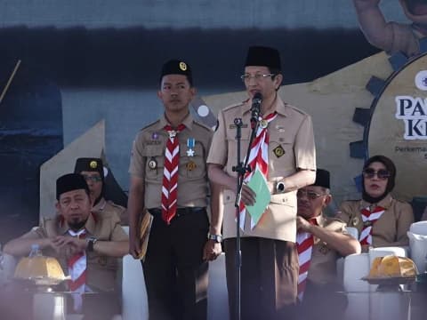 Menag Nasaruddin Buka Perkemahan Pramuka Santri Nusantara, Sebut Nabi Sosok Multitalenta