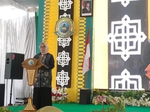 Menteri PPPA: Pesantren Jadi Pelindung Anak dari Dampak Negatif Gadget dan Medsos