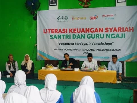 NU Care-LAZISNU Adakan Program Literasi Keuangan Syariah di Pesantren Daarul Hikmah Pamulang
