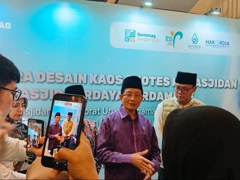 Menag Nasaruddin Ajak Umat Islam Hormati Marbot karena Punya Peran Krusial di Masjid