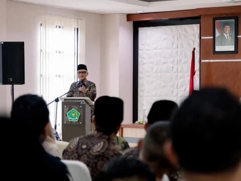Menhaj Tinjau Embarkasi Berbasis Hotel dan Dorong UMKM Lokal untuk Layanan Haji 2026