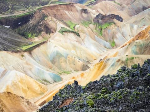 Ragam Bentuk Maksiat: dari Tidak Taat Allah, Merusak Alam, hingga Monopoli Barang