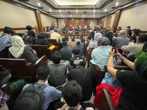 Masyarakat Sipil Penuhi Ruang Sidang Aktivis Tahanan Politik di PN Jakarta Pusat