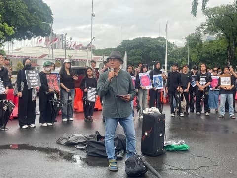 Aksi Kamisan Ke-891 Soroti Manipulasi Sejarah, Kekerasan Negara, dan Paradoks Indonesia