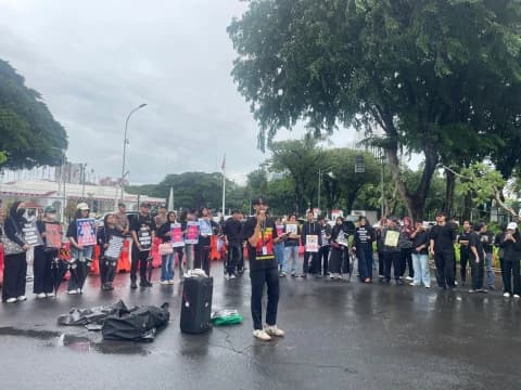 Aksi Kamisan Ke-891, Mahasiswa Asal Mandailing Natal Soroti Banjir Sumatra dan Minimnya Perhatian Negara