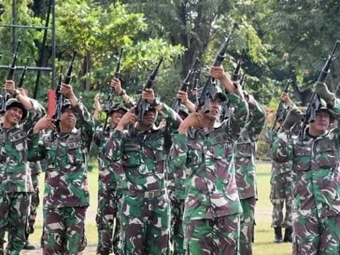 Kaleidoskop 2025: DPR Sahkan UU TNI meski Ada Penolakan lewat Aksi Rakyat