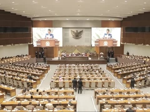Kinerja DPR Sepanjang 2025: Legislasi Minim Transparansi, Fungsi Pengawasan Lemah