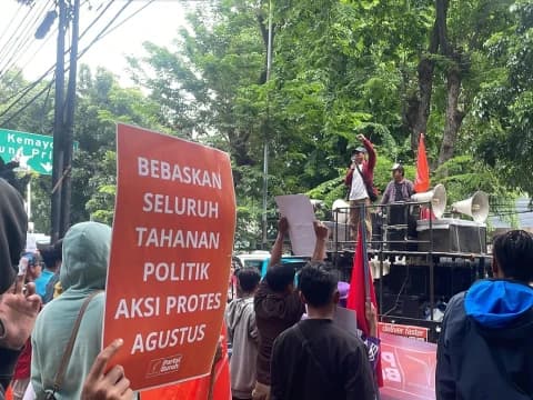 Aksi Solidaritas Partai Buruh di PN Jakpus Serukan Perlindungan Kebebasan Berekspresi