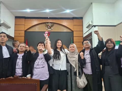 Majelis Hakim Vonis Laras Faizati Bebas Bersyarat dengan Jalani Pidana Pengawasan Setahun