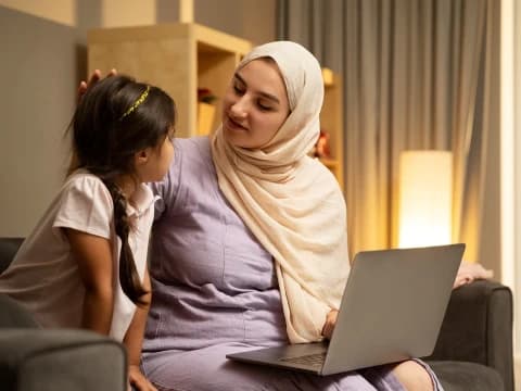 Literasi Emosi dan Relasi Sehat Jadi Kunci Pencegahan Child Grooming Sejak Dini