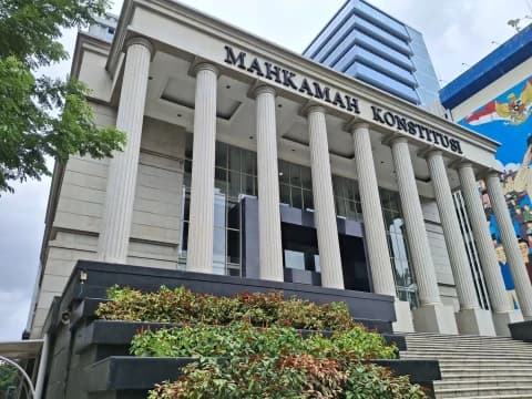 Di MK, DPR Sebut Penyeragaman Masa Tunggu Haji 26 Tahun Cerminkan Prinsip Keadilan