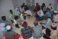 Makam Aulia Raja Ilato Ramai Dikunjungi Peziarah