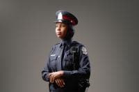 Kepolisian Edmonton Izinkan Polisi Berjilbab