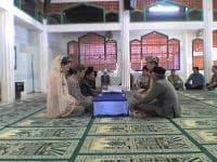 Suara Musik dan Akad Nikah di Dalam Masjid