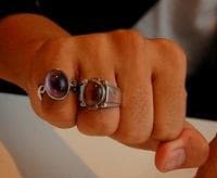 Hukum Memakai Batu Akik